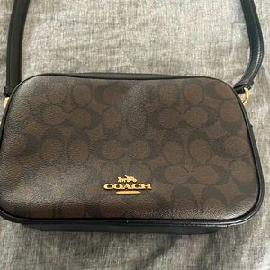 Coach Jes Crossbody in Signature